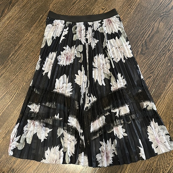 NWOT Ted Baker Floral Lace Midi Skirt - Picture 2 of 7